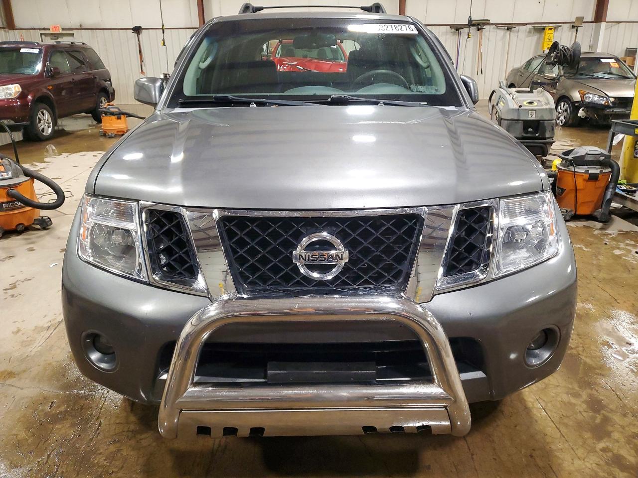 Nissan Pathfinder S
