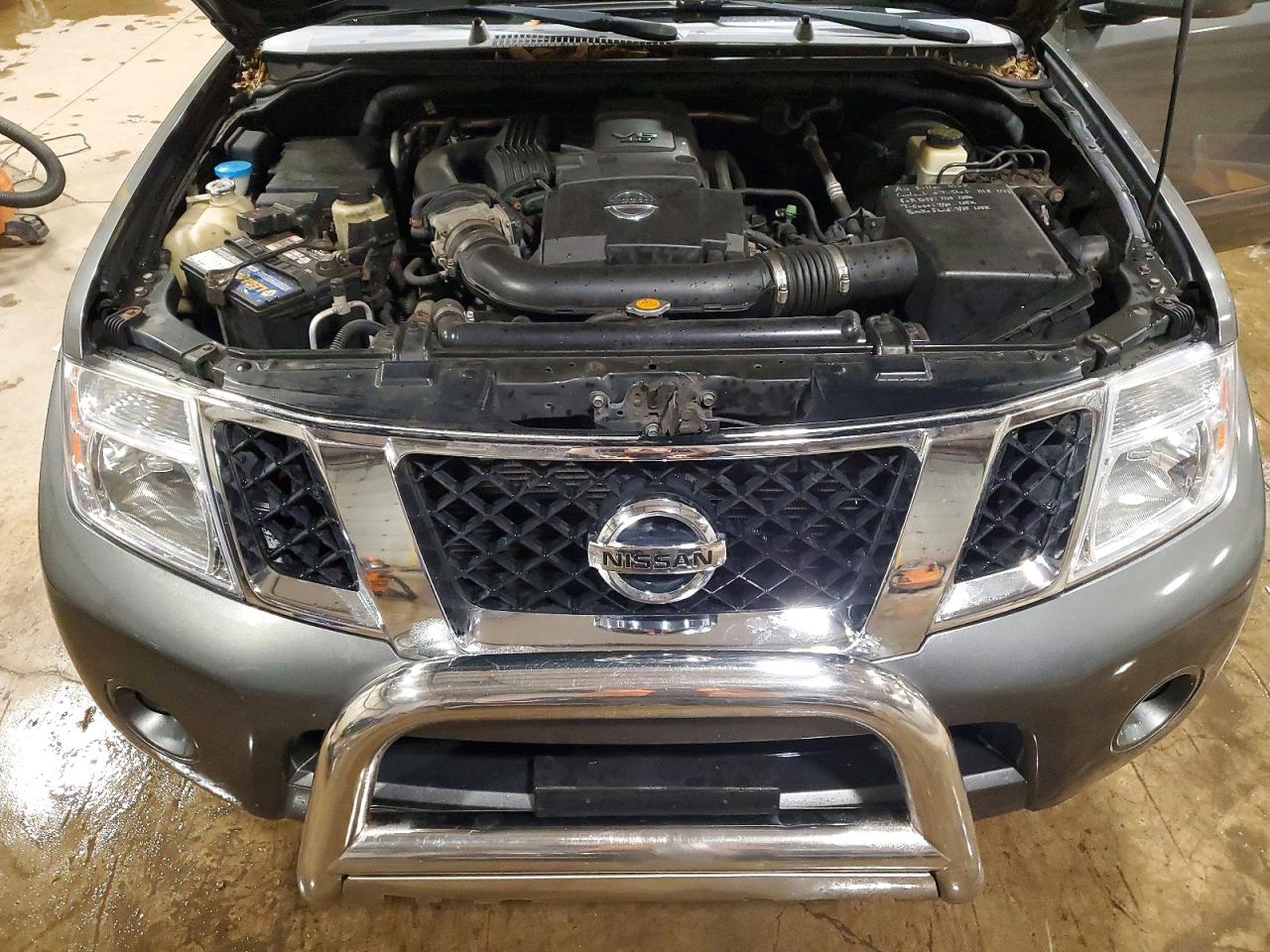 Nissan Pathfinder S