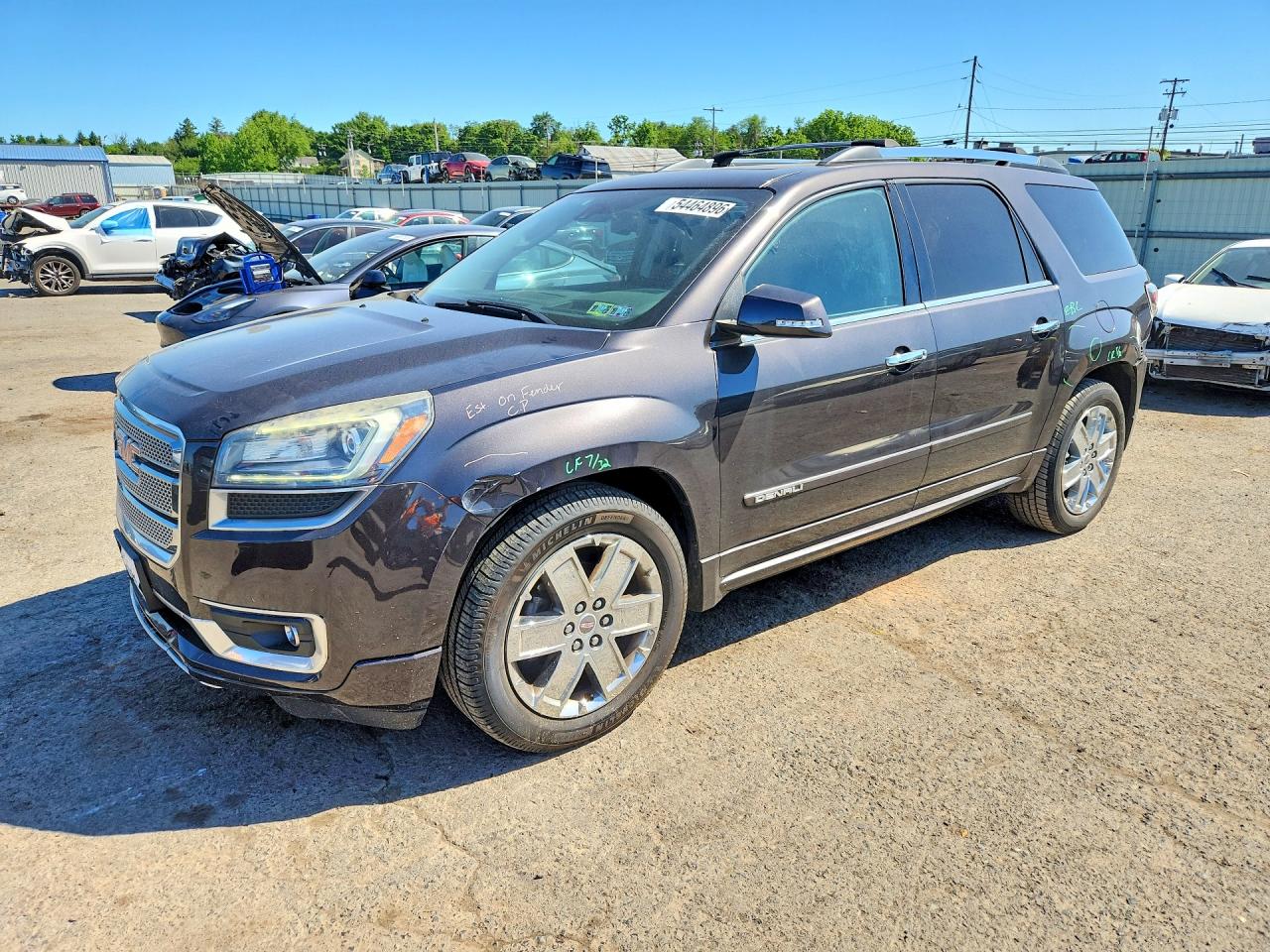 Salvage GMC Acadia Image