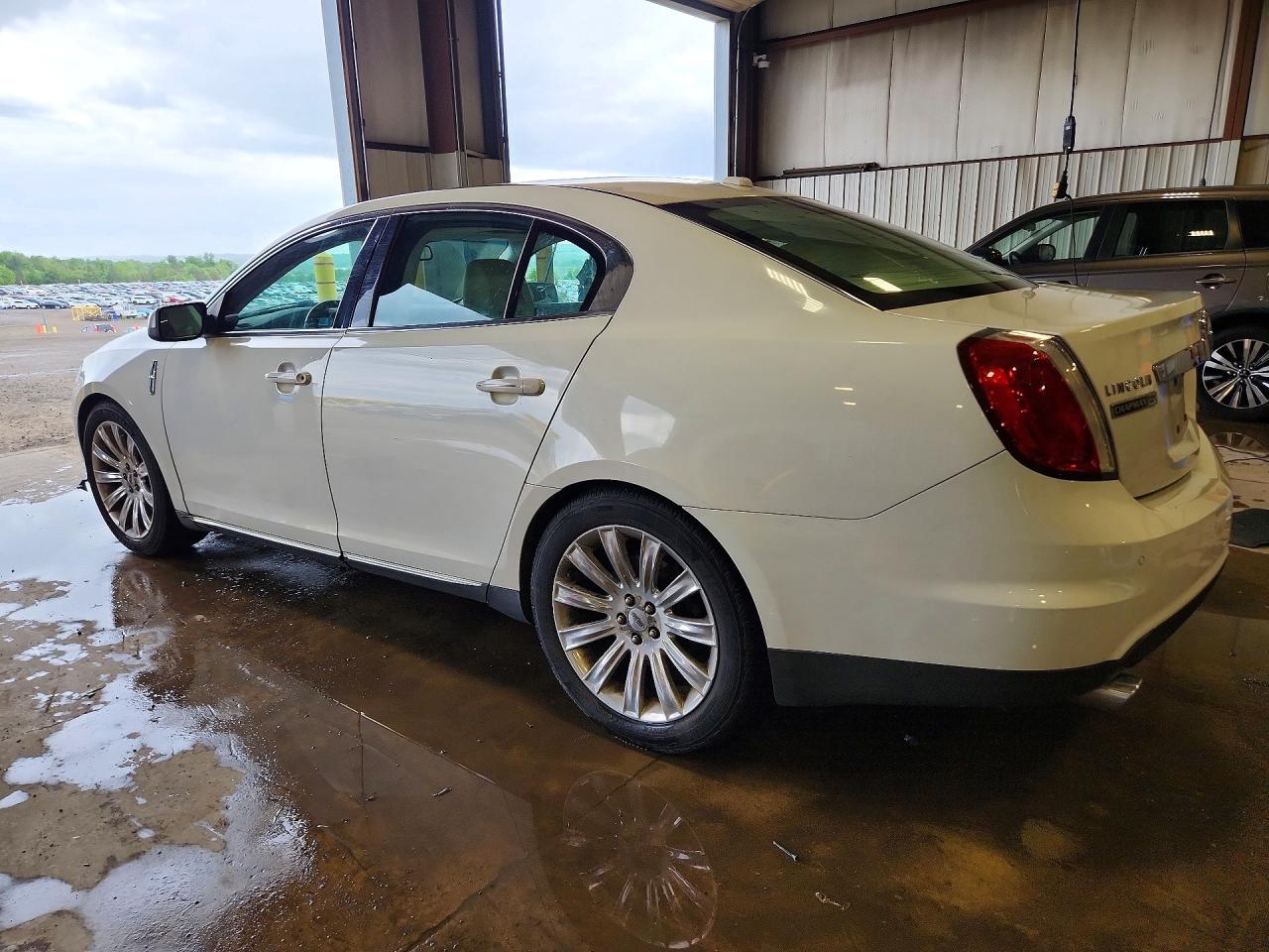 Lincoln MKS