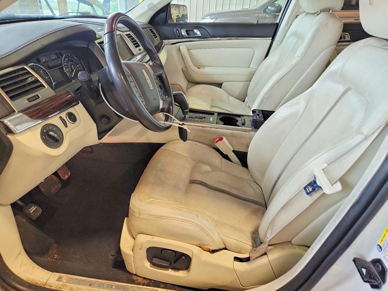 Lincoln MKS