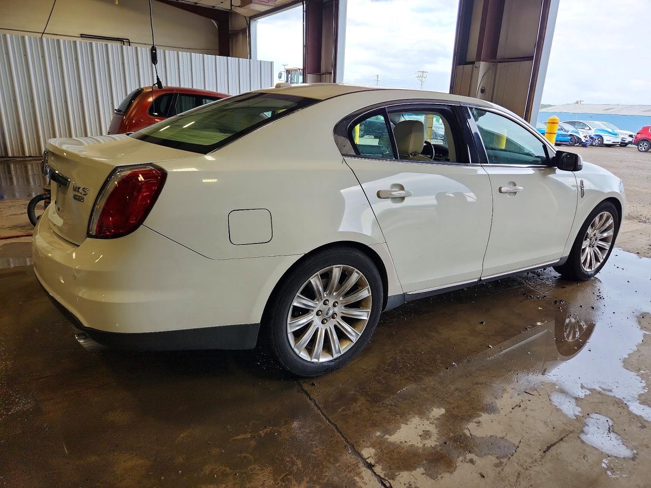 Lincoln MKS