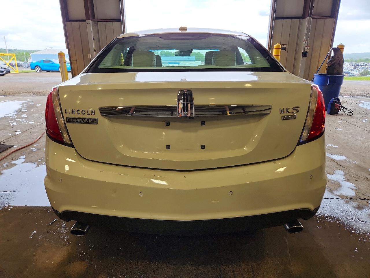 Lincoln MKS