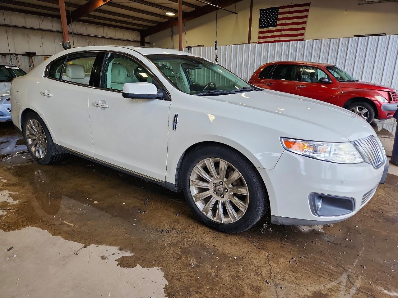 Lincoln MKS