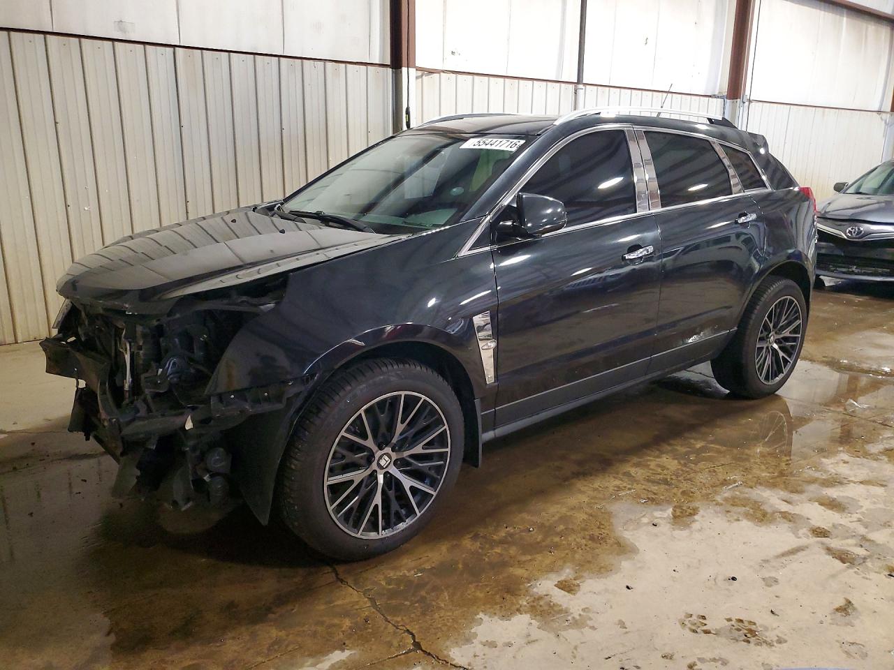 Salvage Cadillac SRX Image