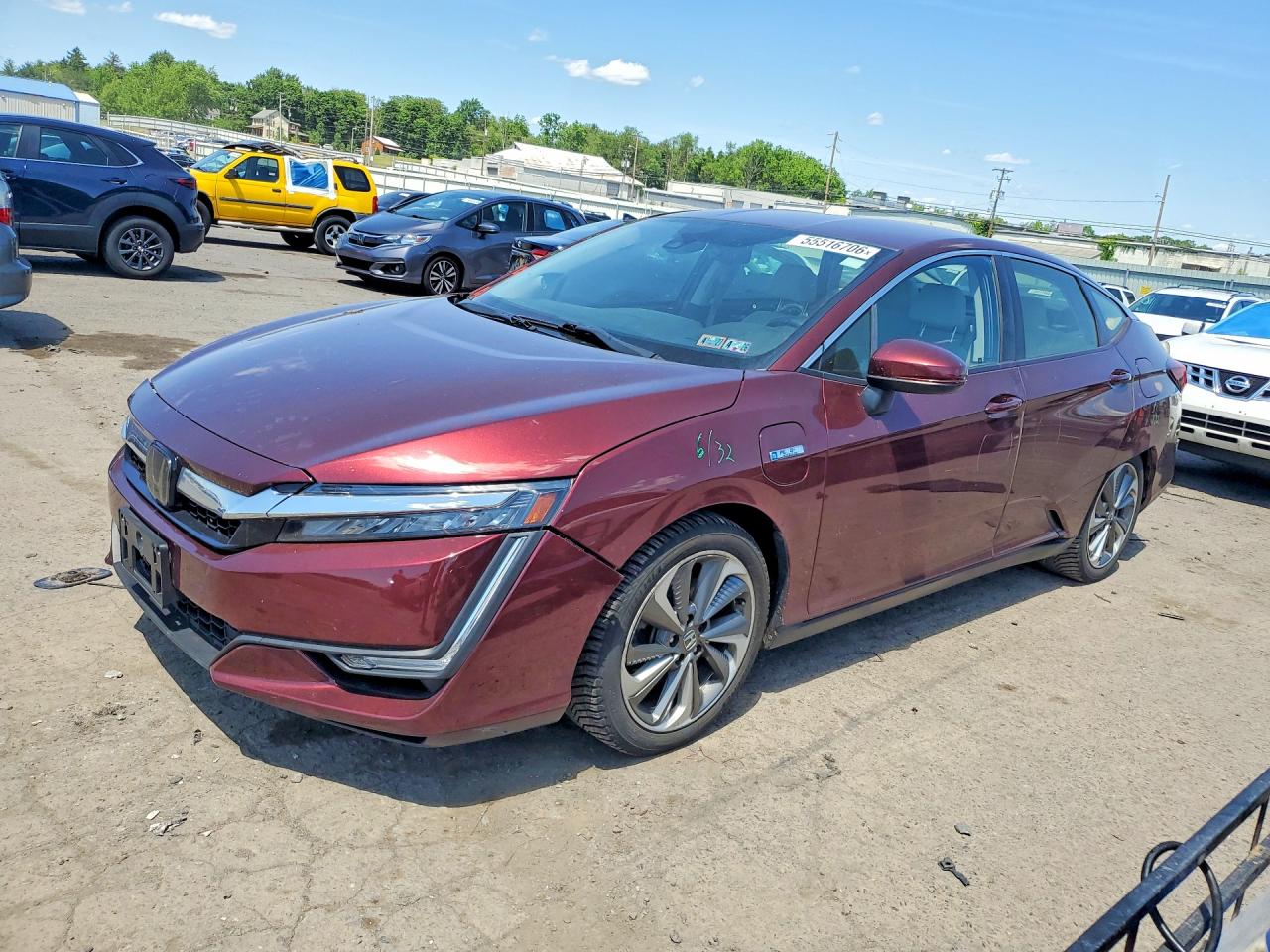 Salvage Honda Clarity Image