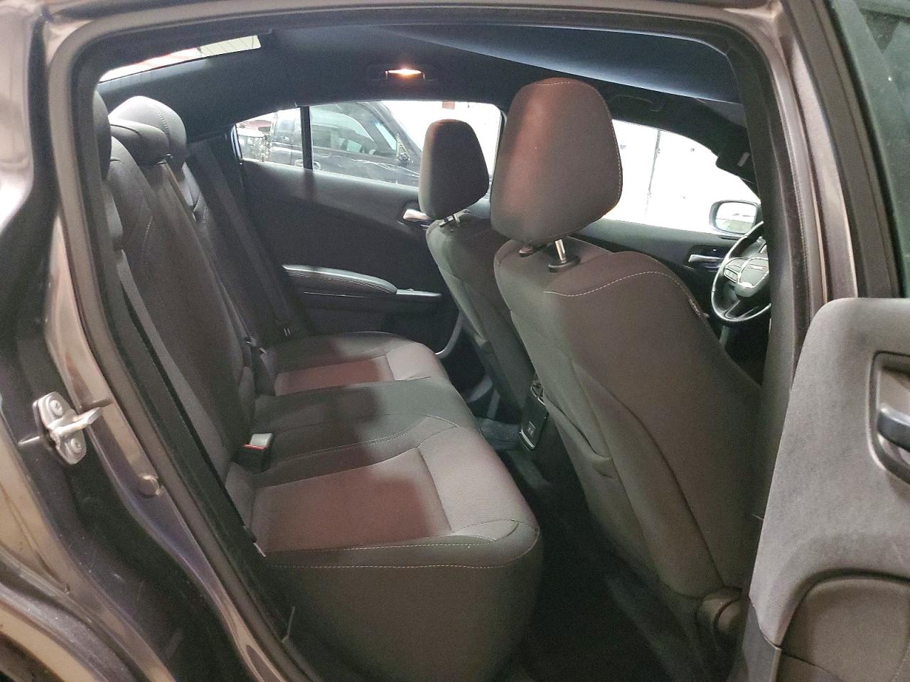 Dodge Charger Sxt