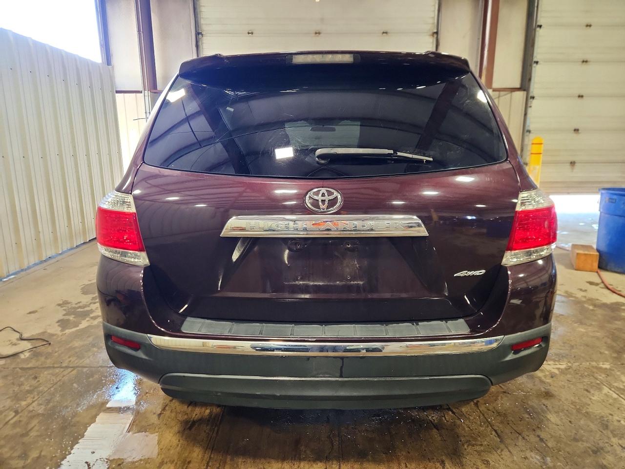 Toyota Highlander Base