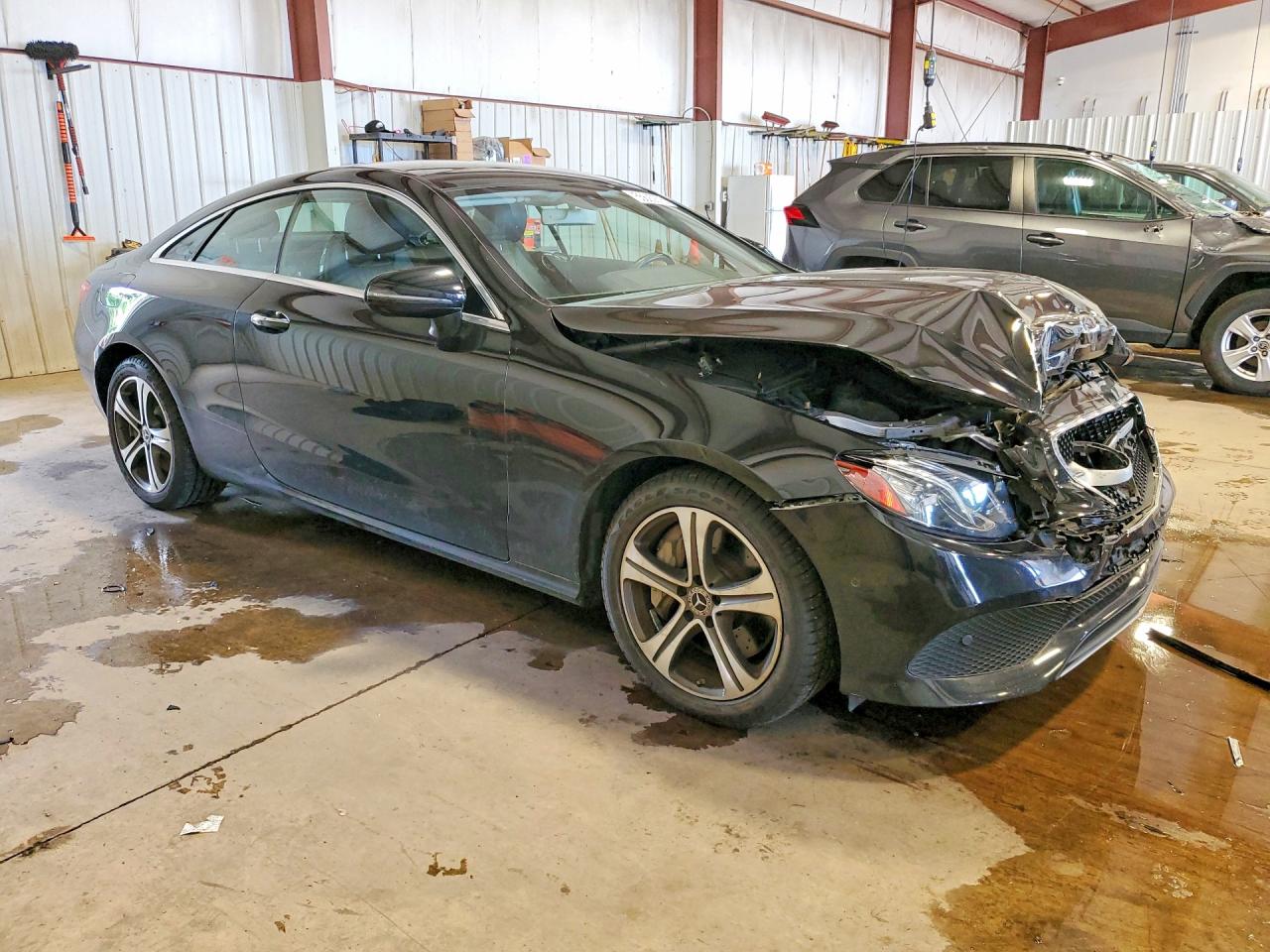 Mercedes-Benz E-Class 400 4matic
