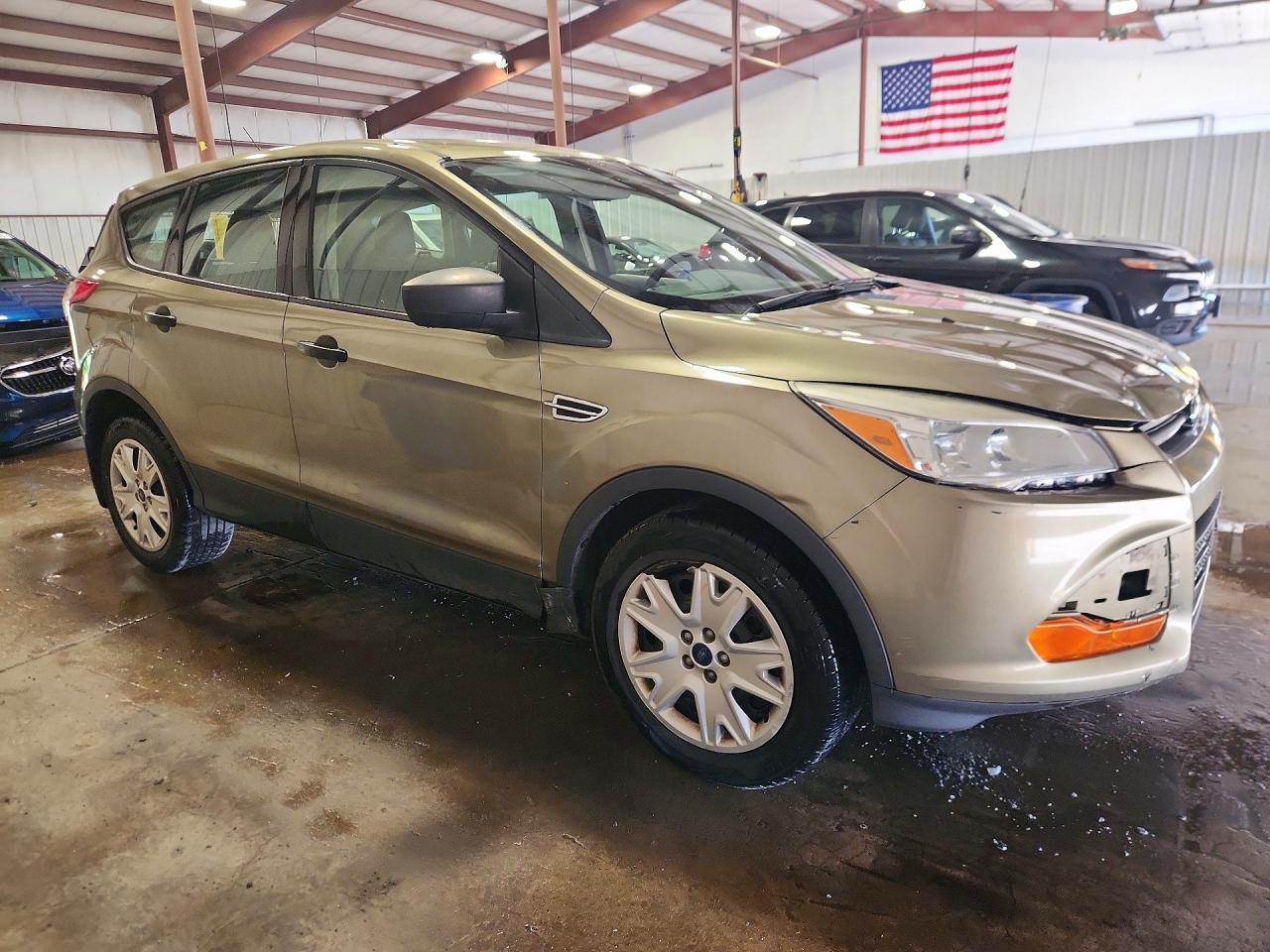 Ford Escape S