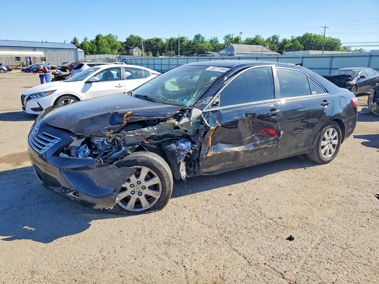 Salvage Toyota Camry Image
