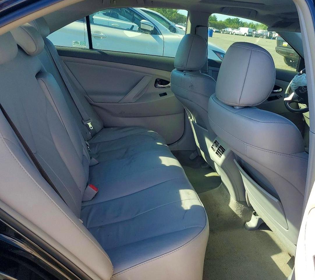 Toyota Camry Hybrid