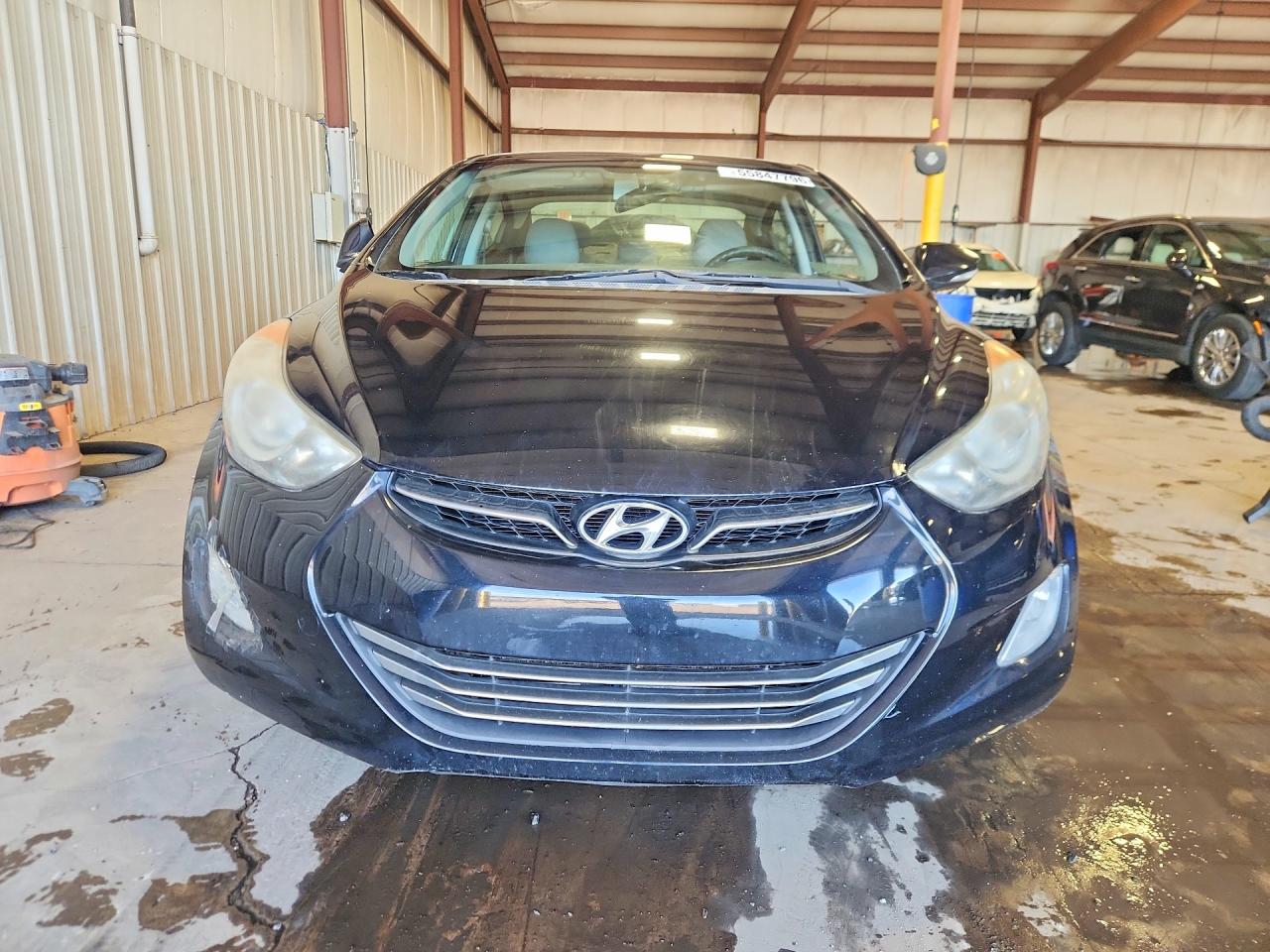 Hyundai ELANTRA Limited