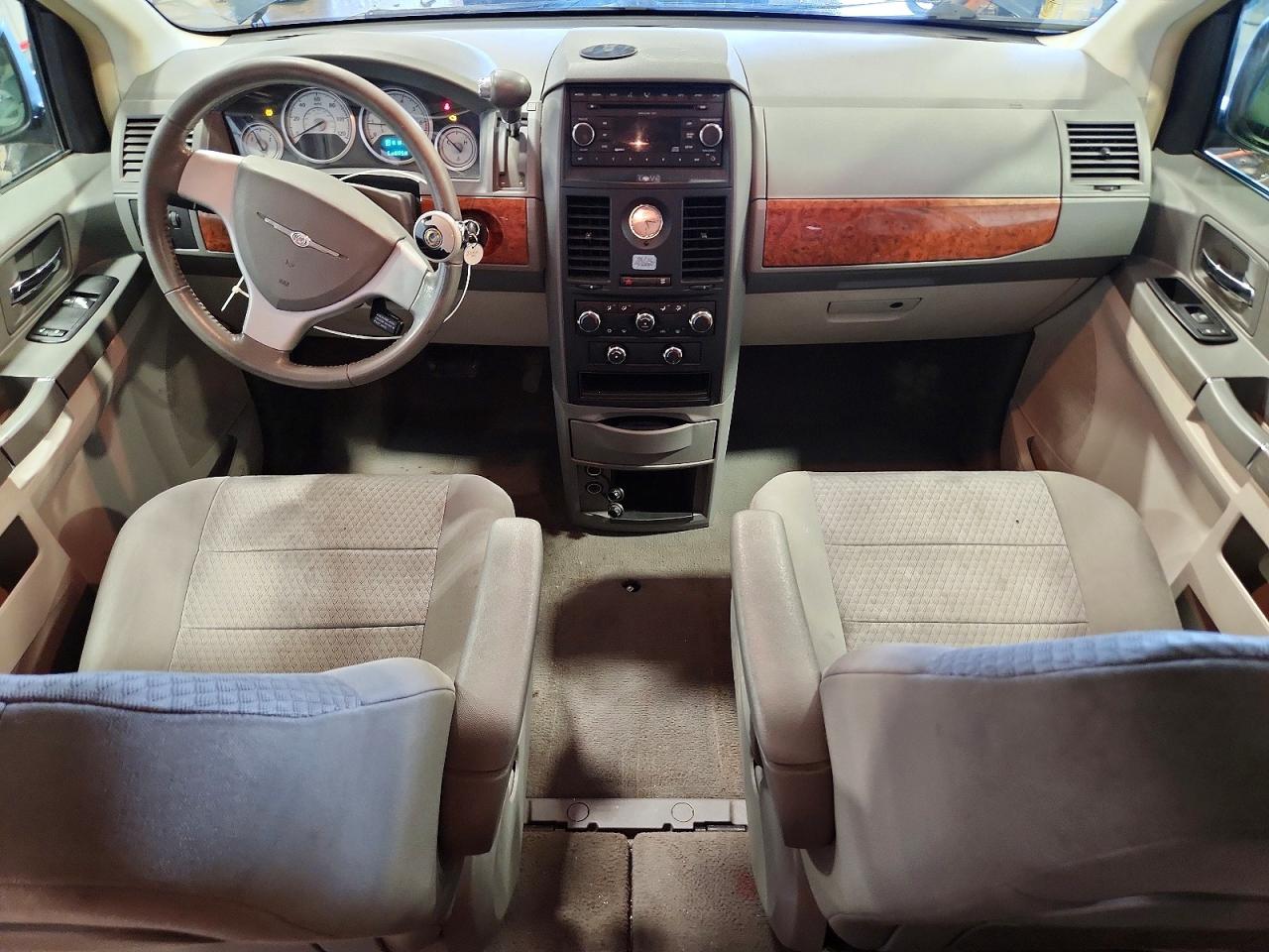 Chrysler Minivan Lx