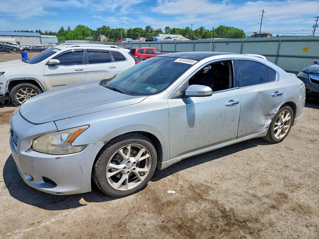 Salvage Nissan Maxima Image