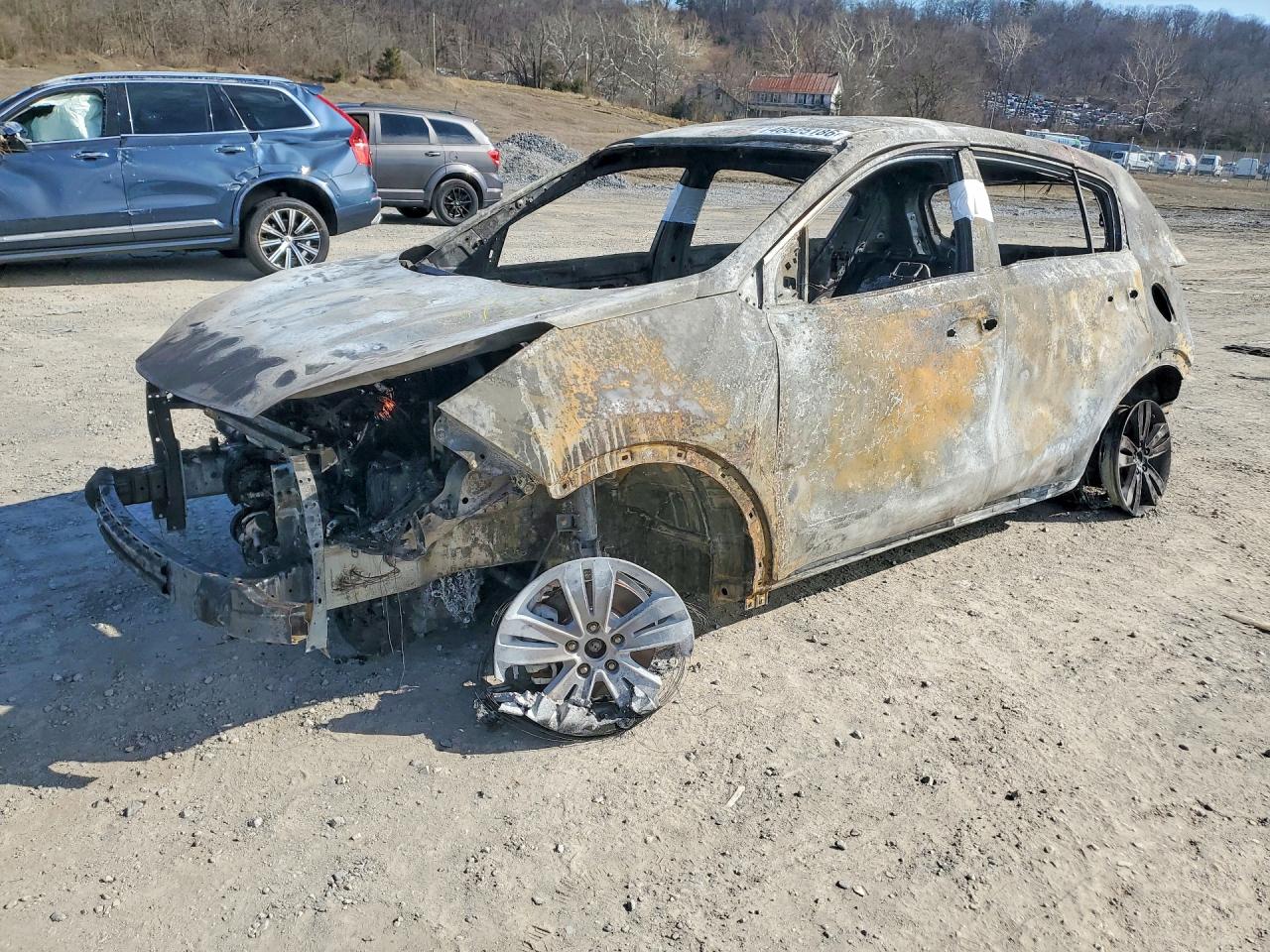Salvage Kia Sportage Image