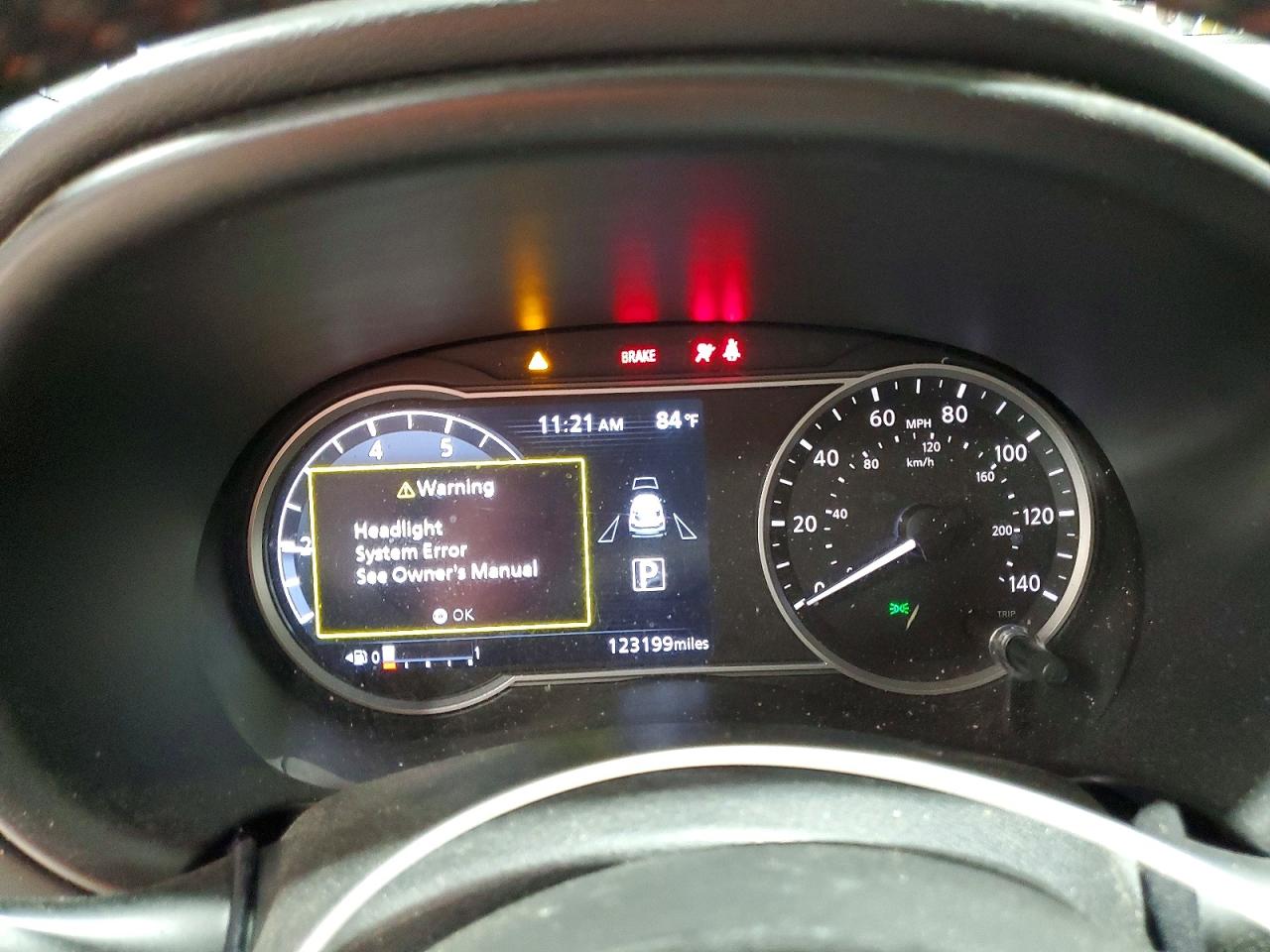Nissan Kicks Sr
