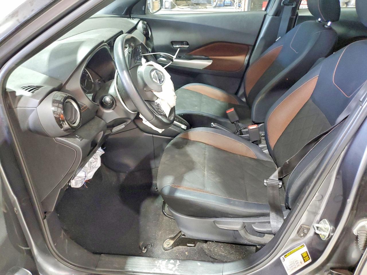 Nissan Kicks Sr