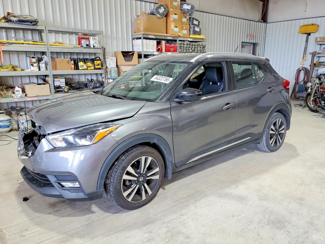 Salvage Nissan Kicks Image