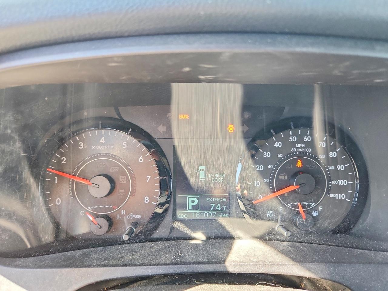 Toyota Sienna Le