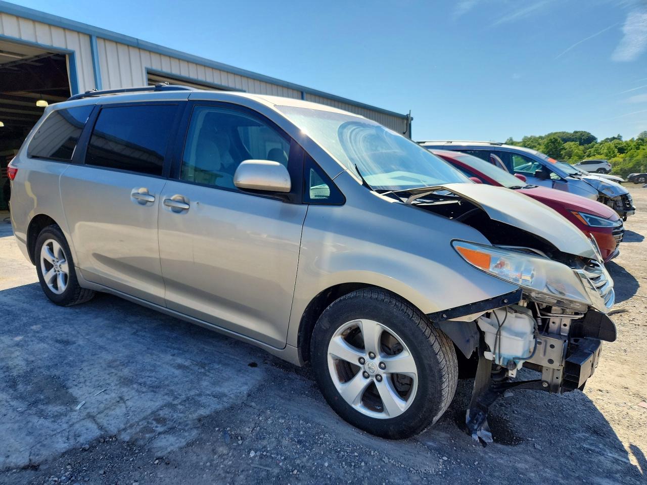 Toyota Sienna Le