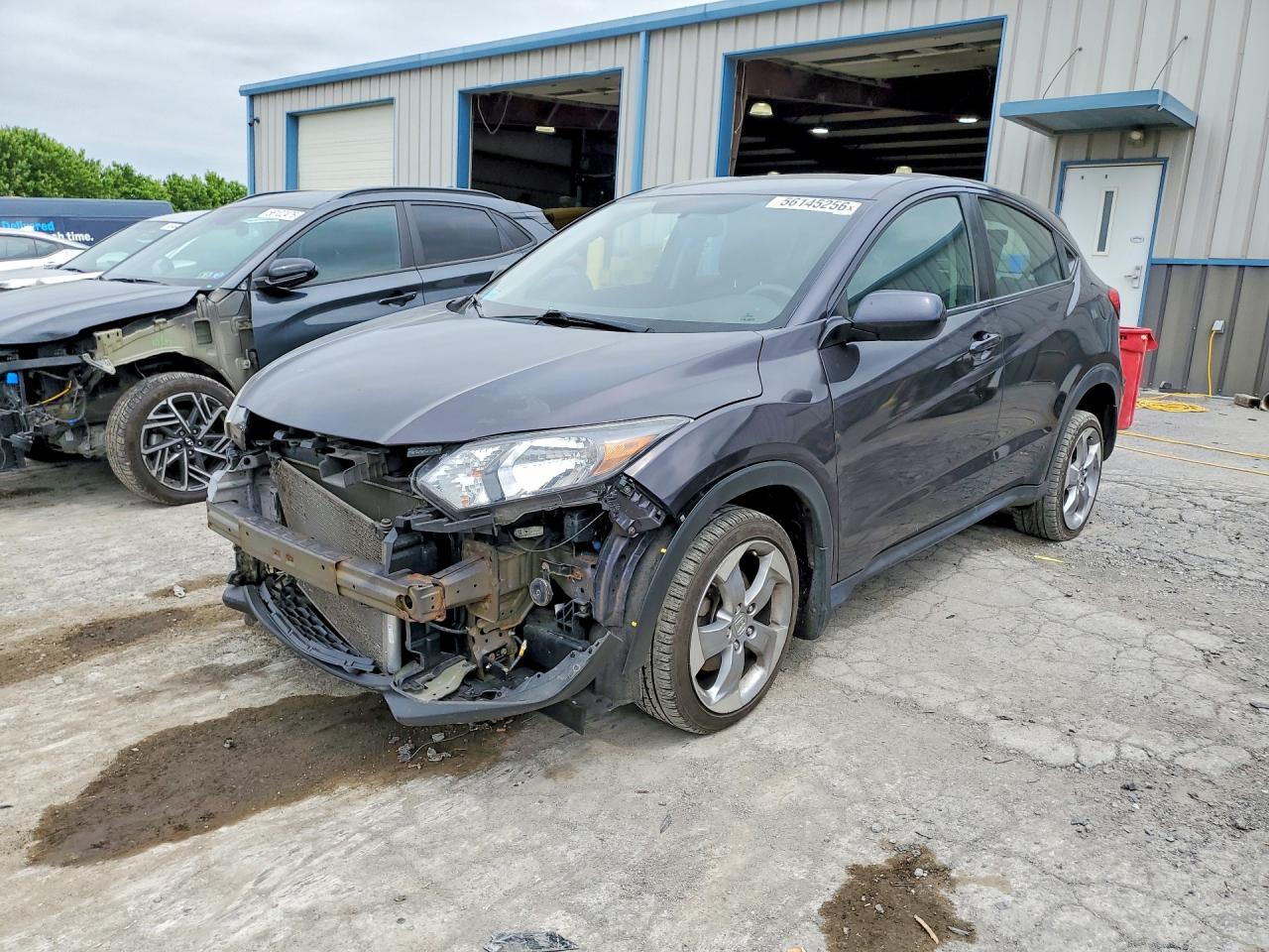 Salvage Honda HR-V Image