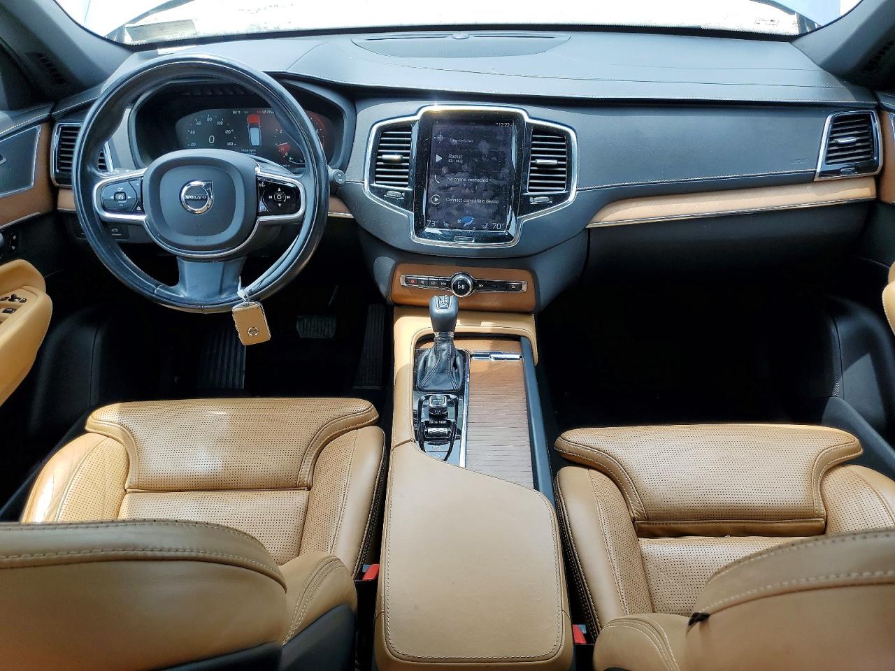 Volvo XC90 T6
