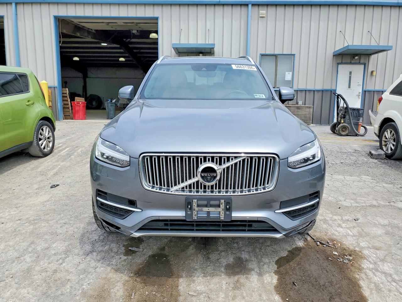 Volvo XC90 T6