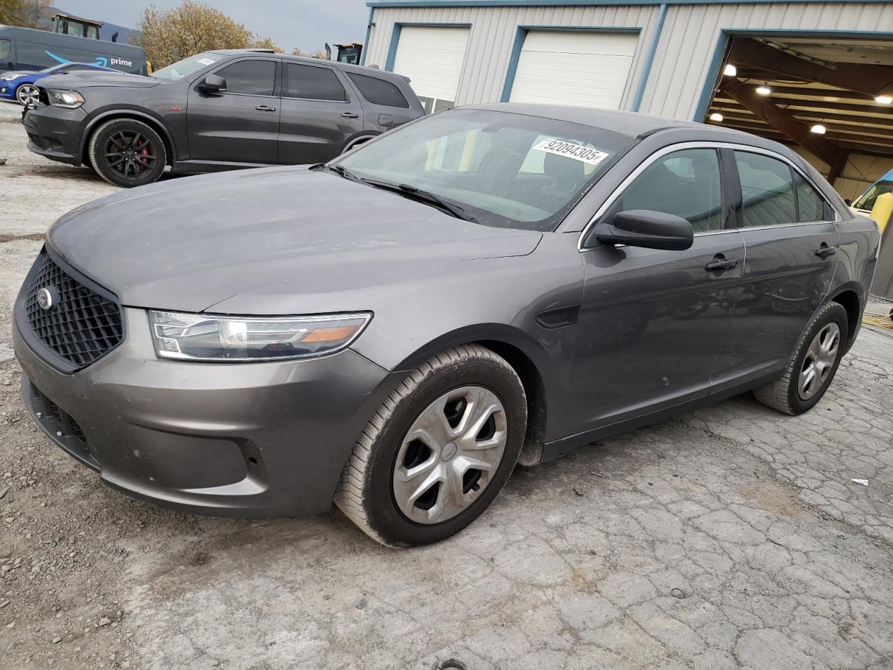 Salvage Ford Taurus Image