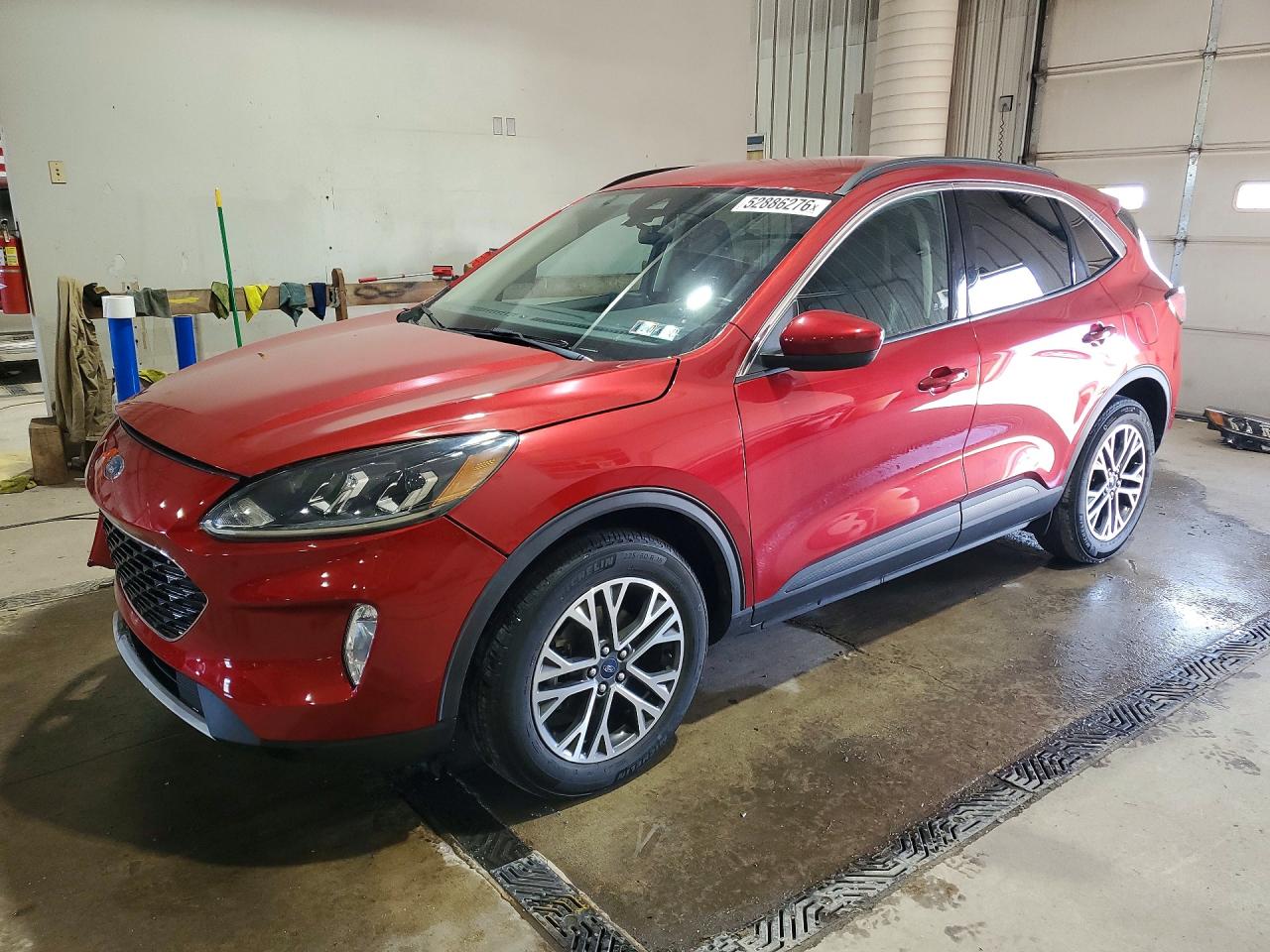 Salvage Ford Escape Image