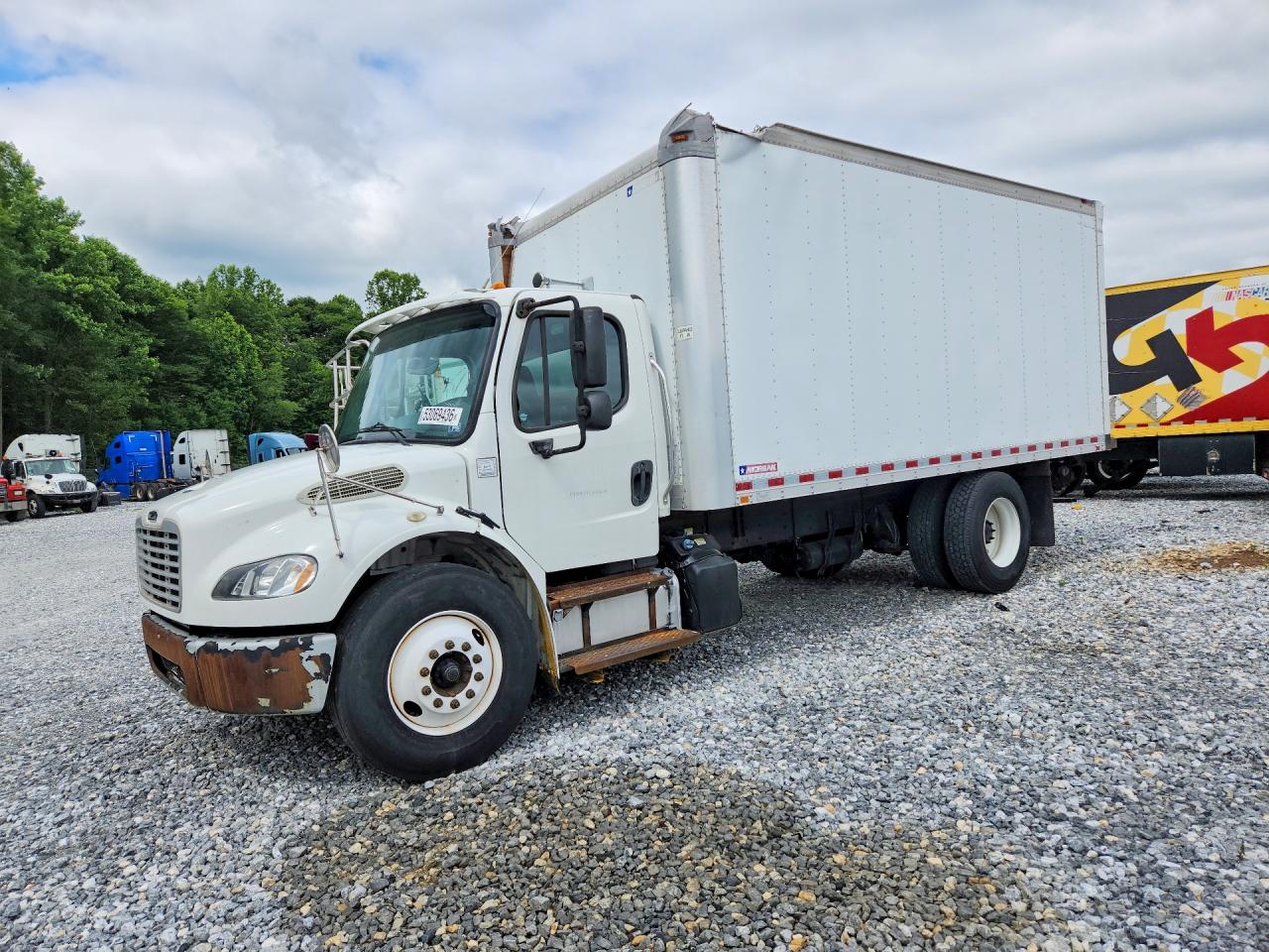 Salvage Freightliner M2 Image