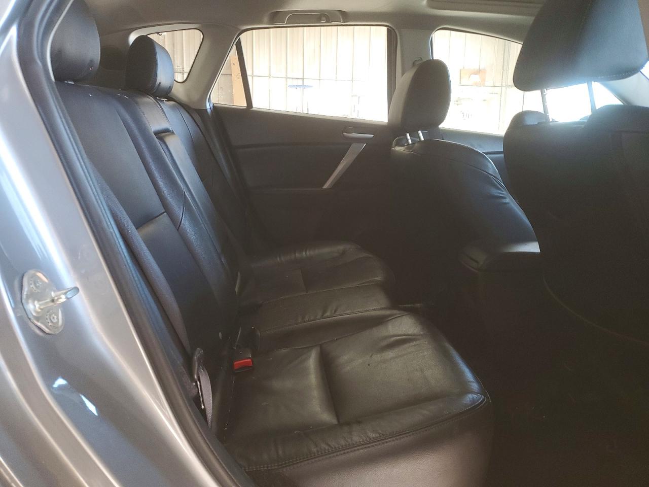 Mazda 3 I