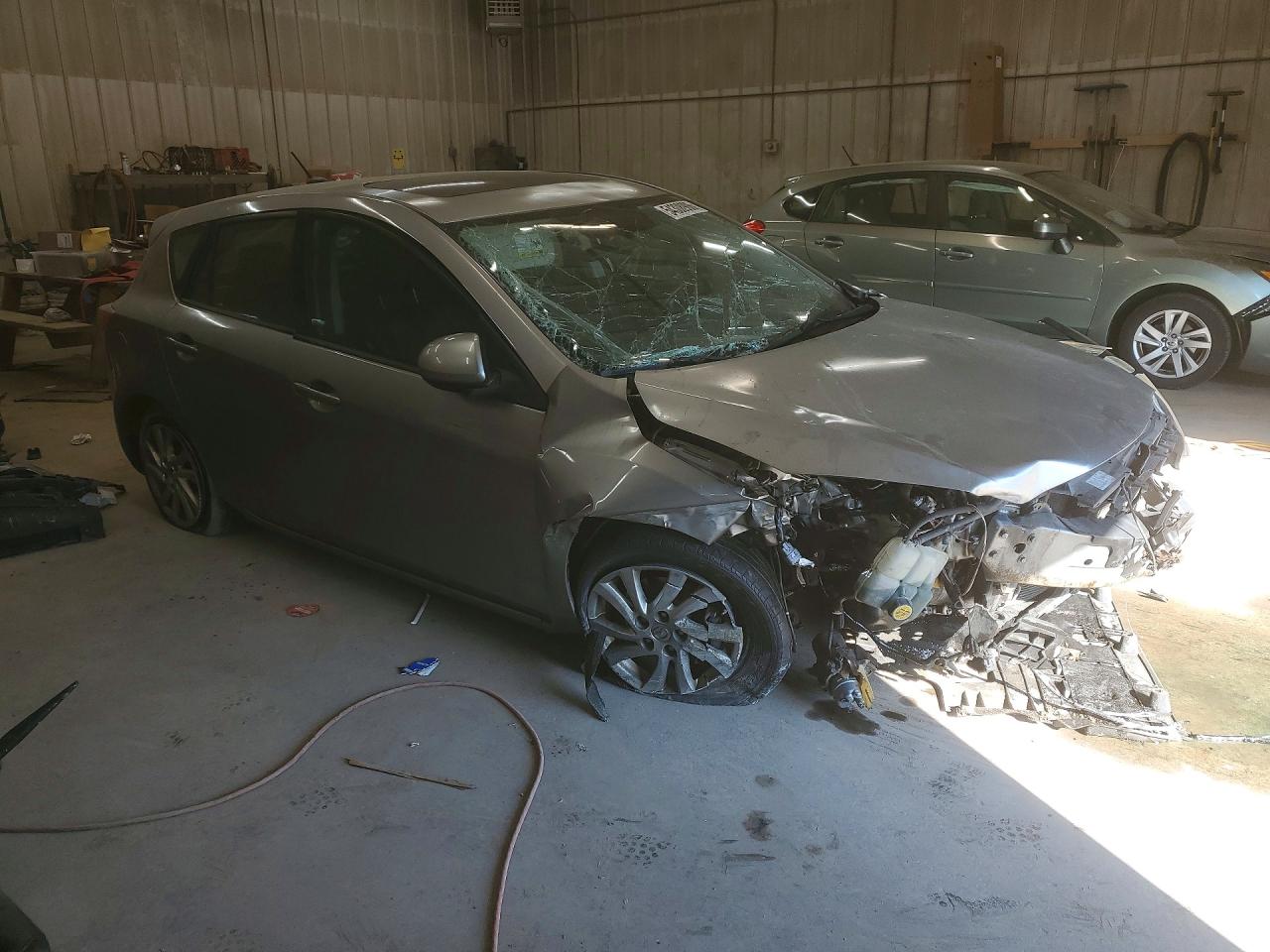 Mazda 3 I