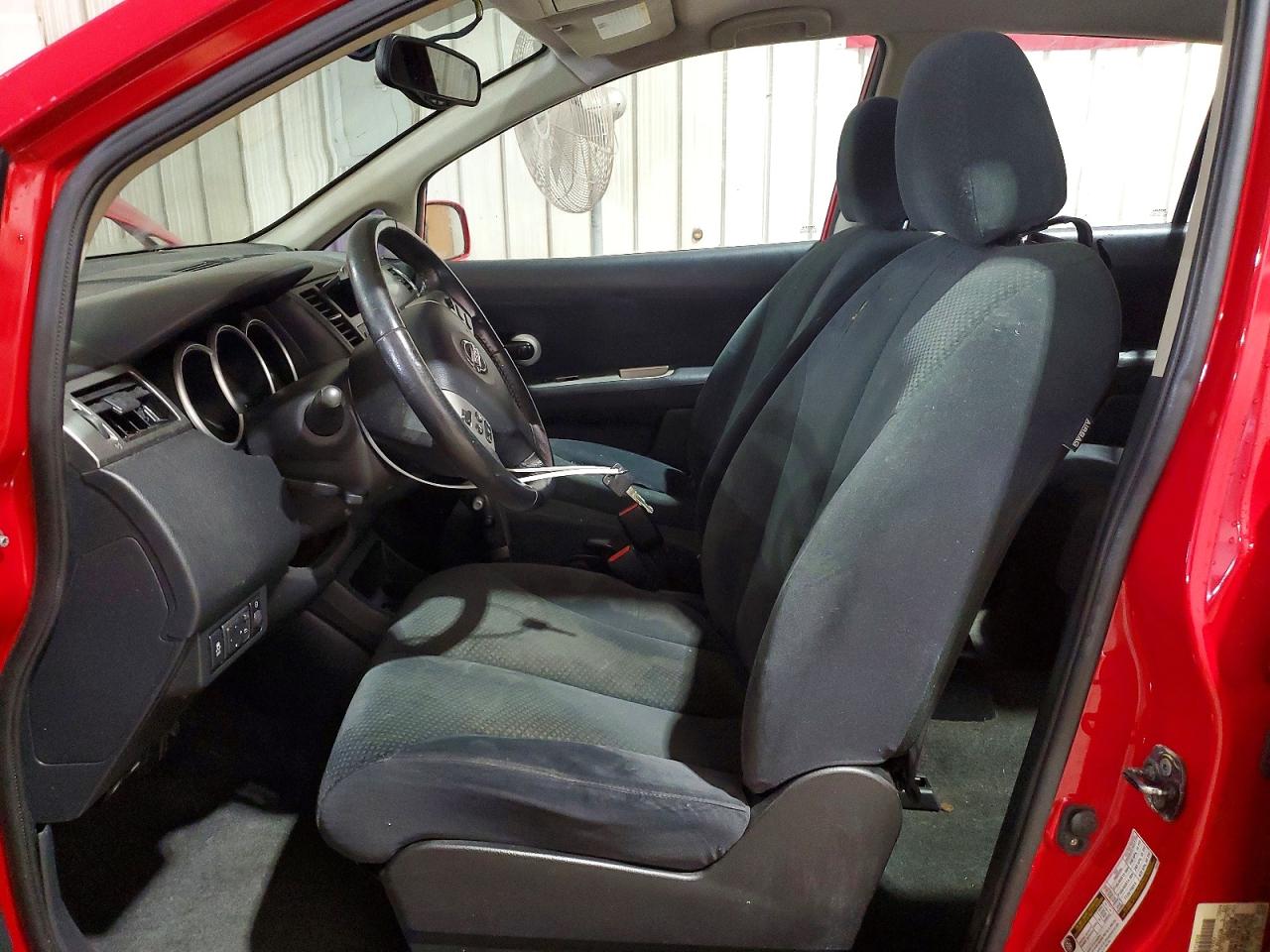 Nissan Versa 1.8 S