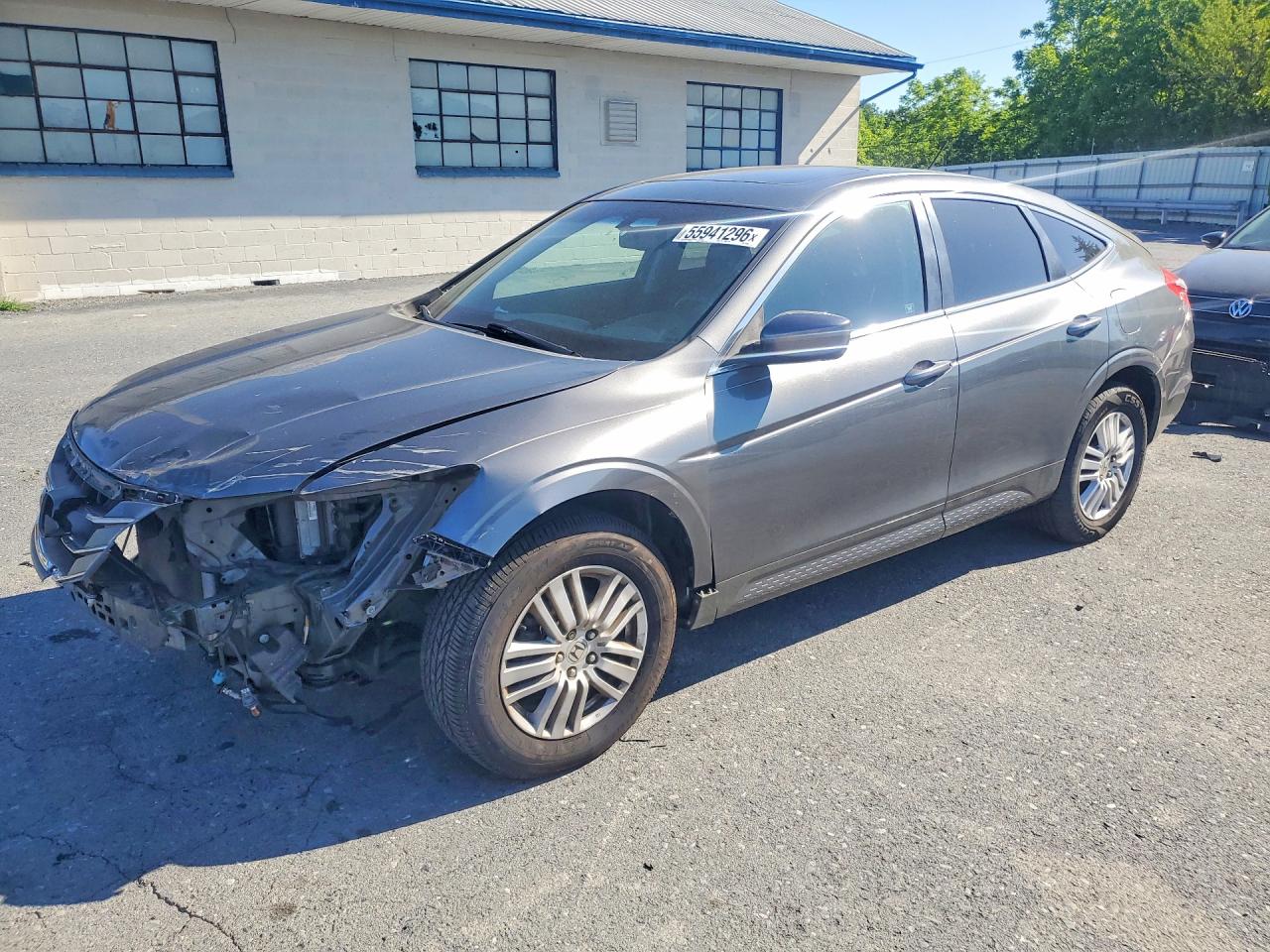 Salvage Honda Crosstour Image