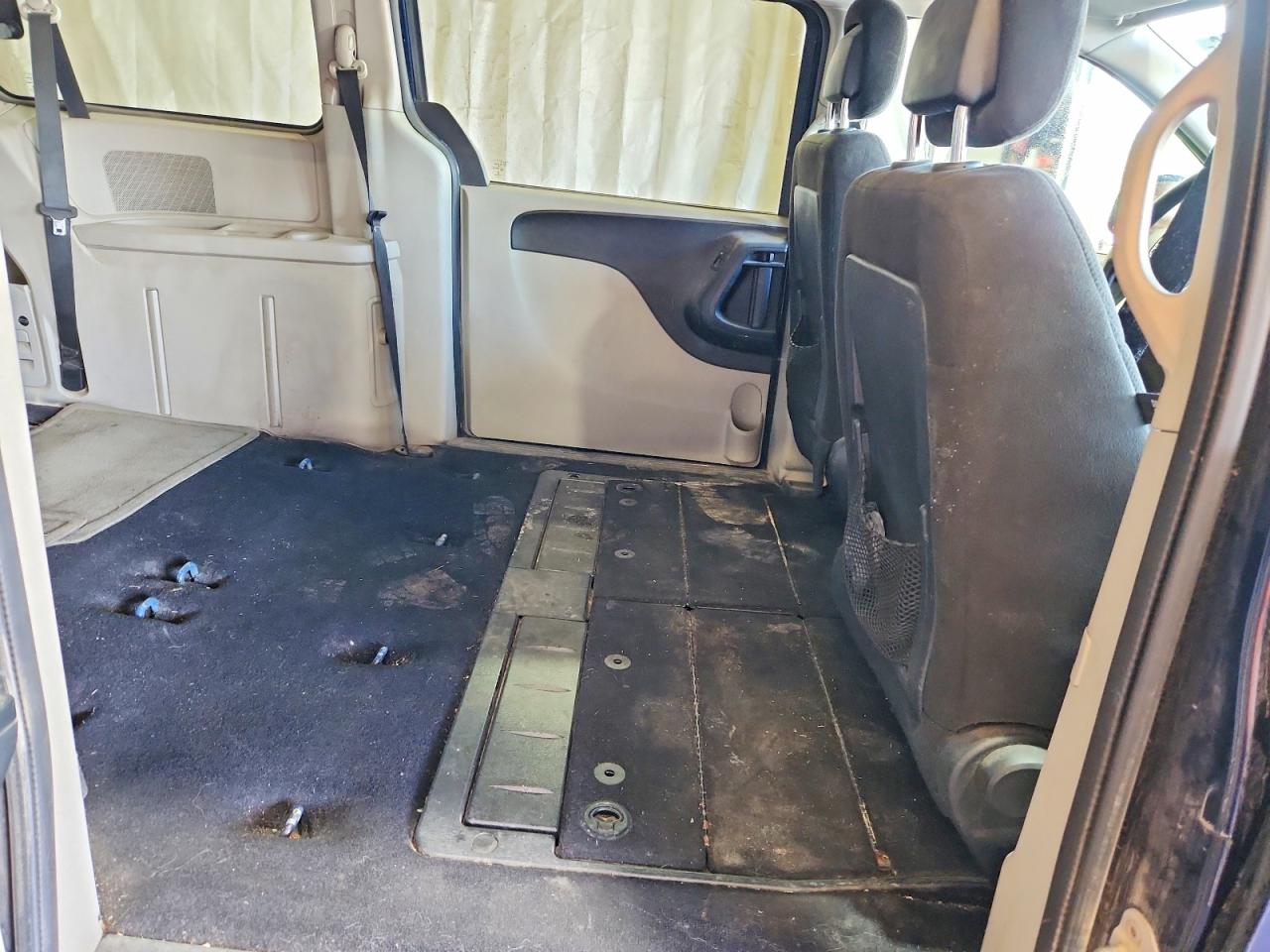 Dodge Caravan Sxt