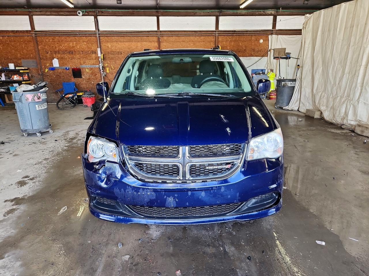 Dodge Caravan Sxt