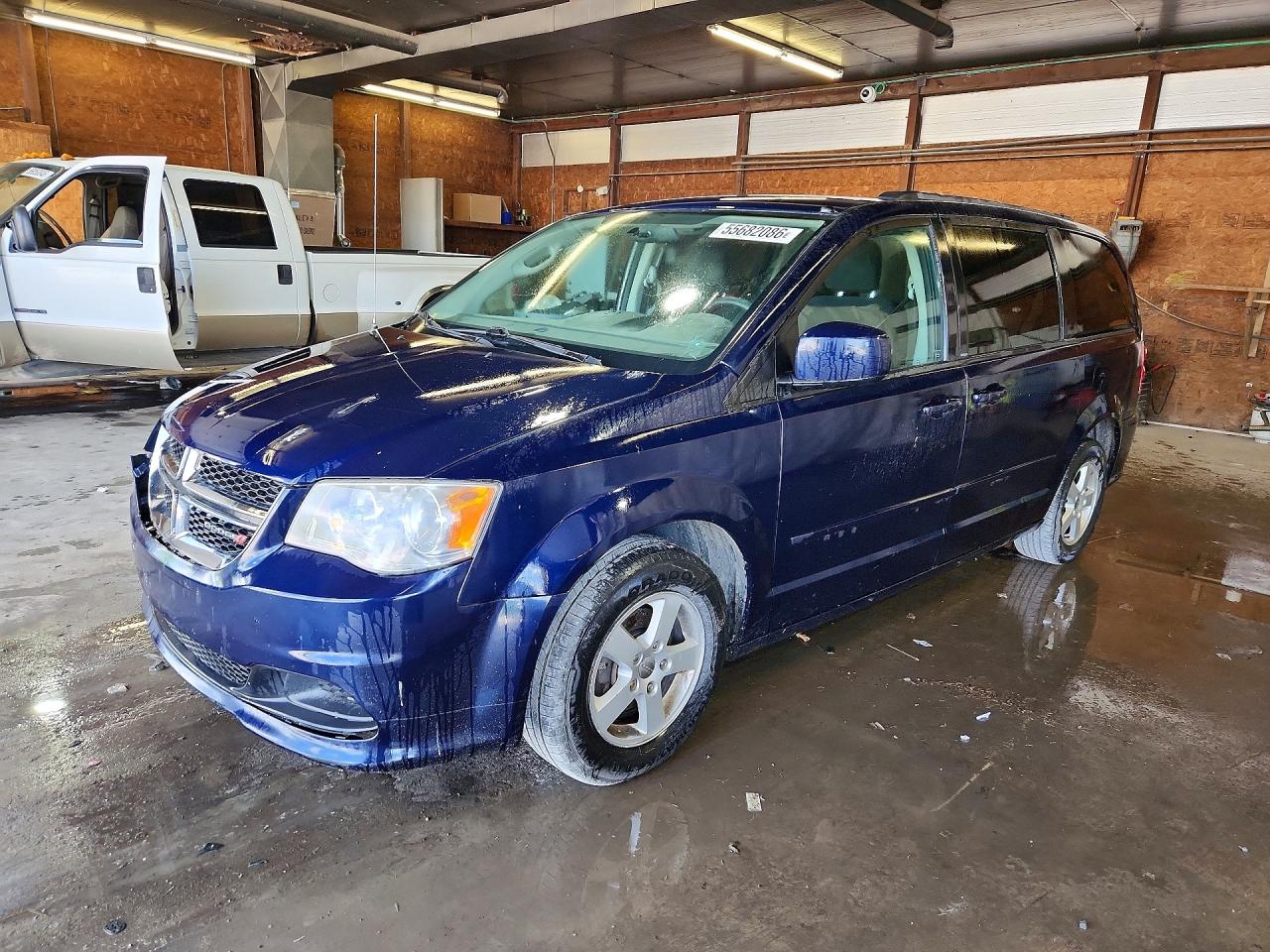 Salvage Dodge Caravan Image
