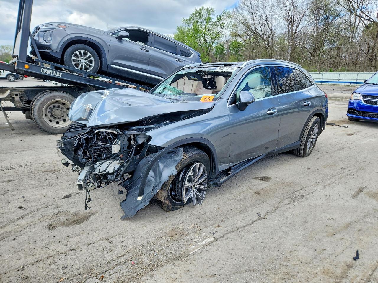Salvage Mercedes-Benz GLC Image