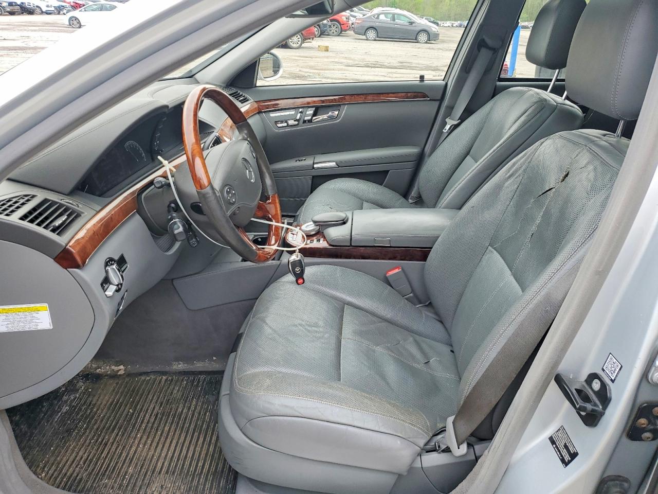 Mercedes-Benz S-Class 550 4matic
