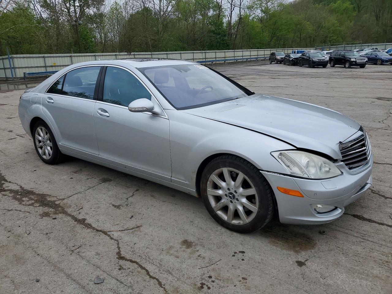 Mercedes-Benz S-Class 550 4matic