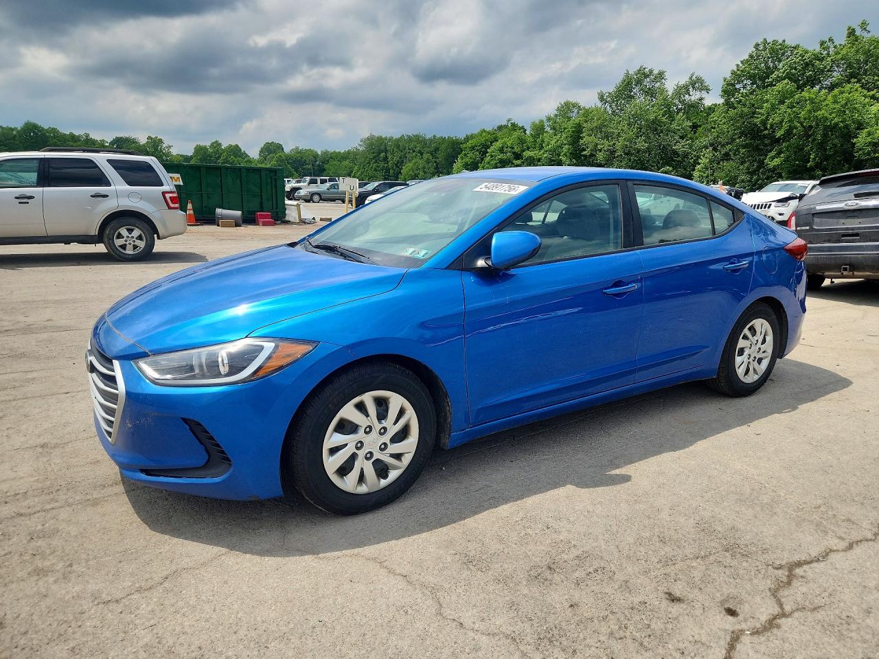 Salvage Hyundai ELANTRA Image