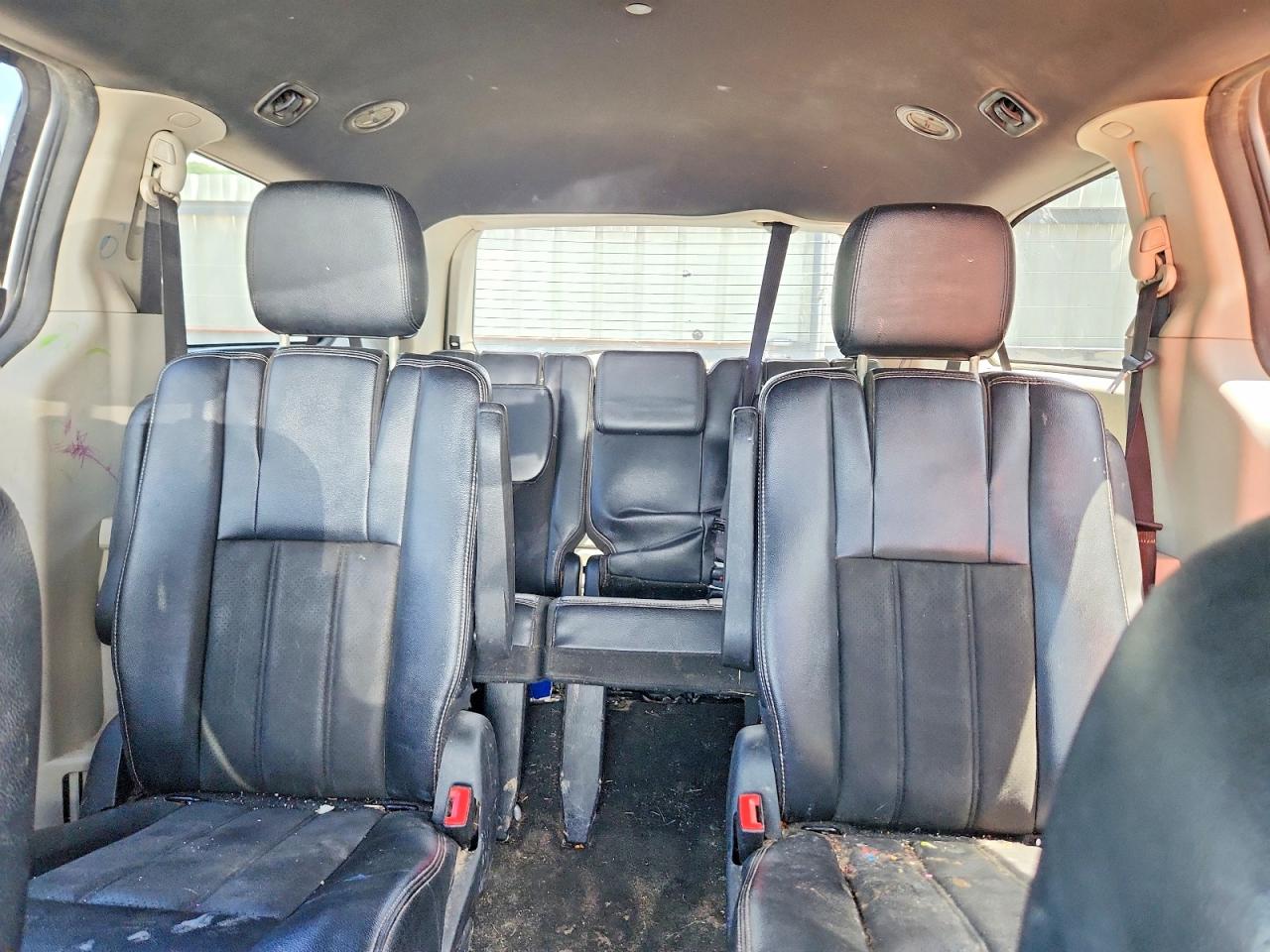 Dodge Caravan Sxt