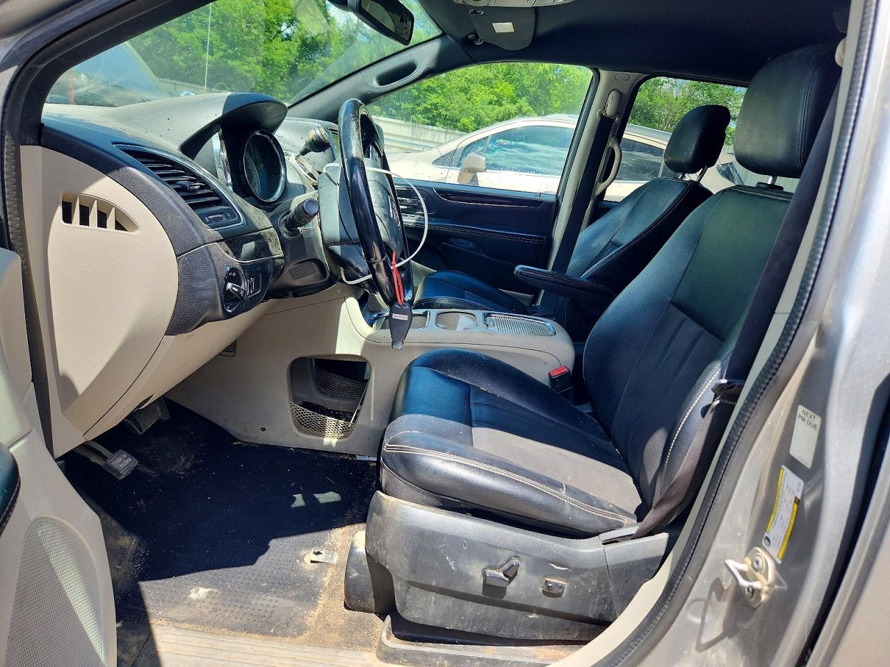 Dodge Caravan Sxt