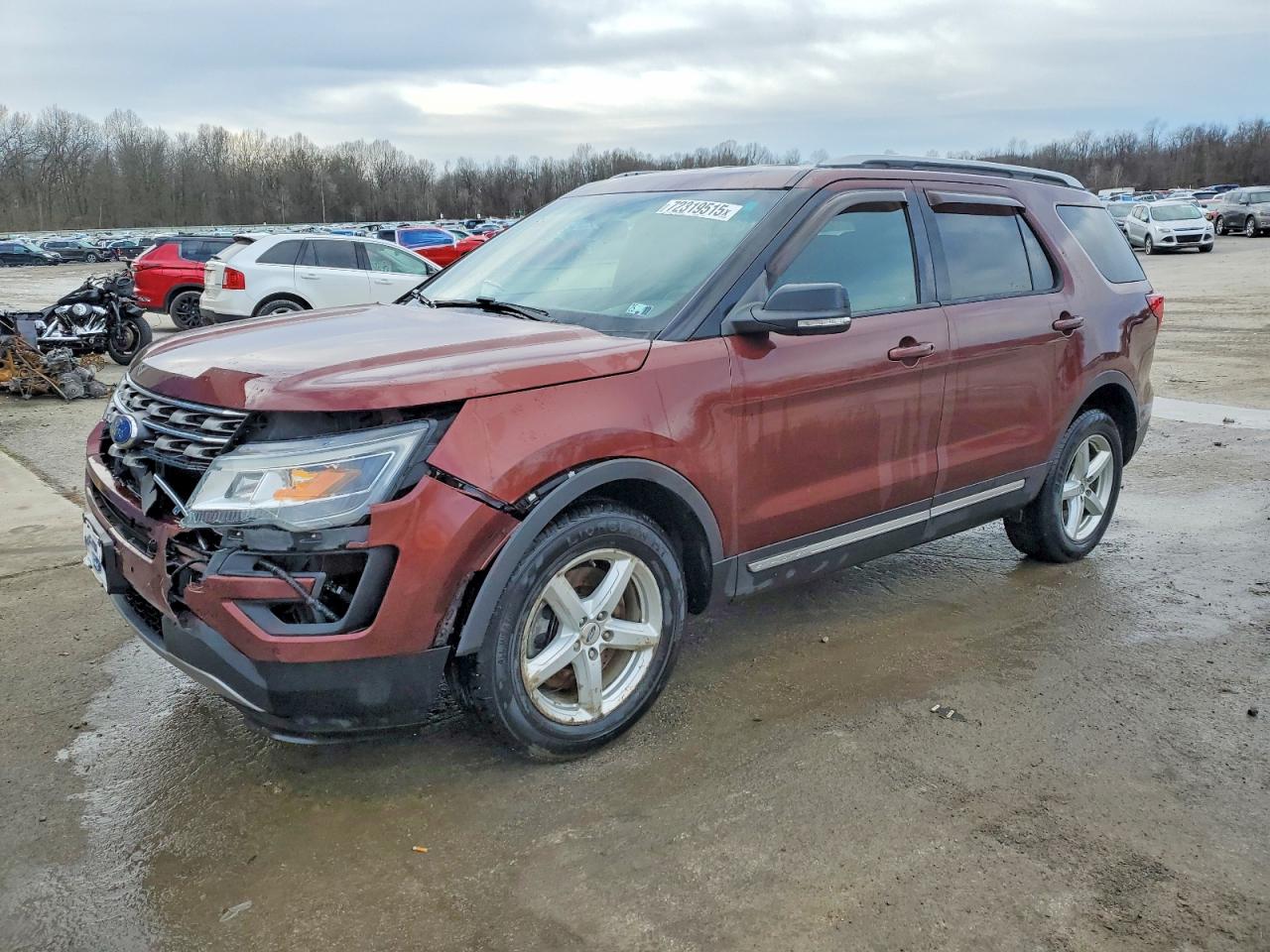 Salvage Ford Explorer Image