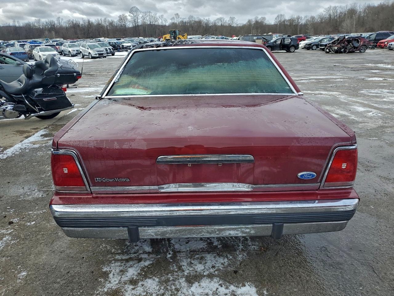 Ford Crown Vic