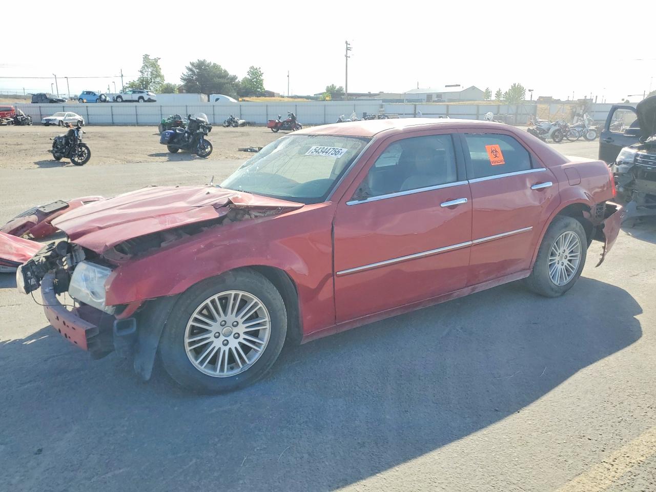 Salvage Chrysler 300 Image