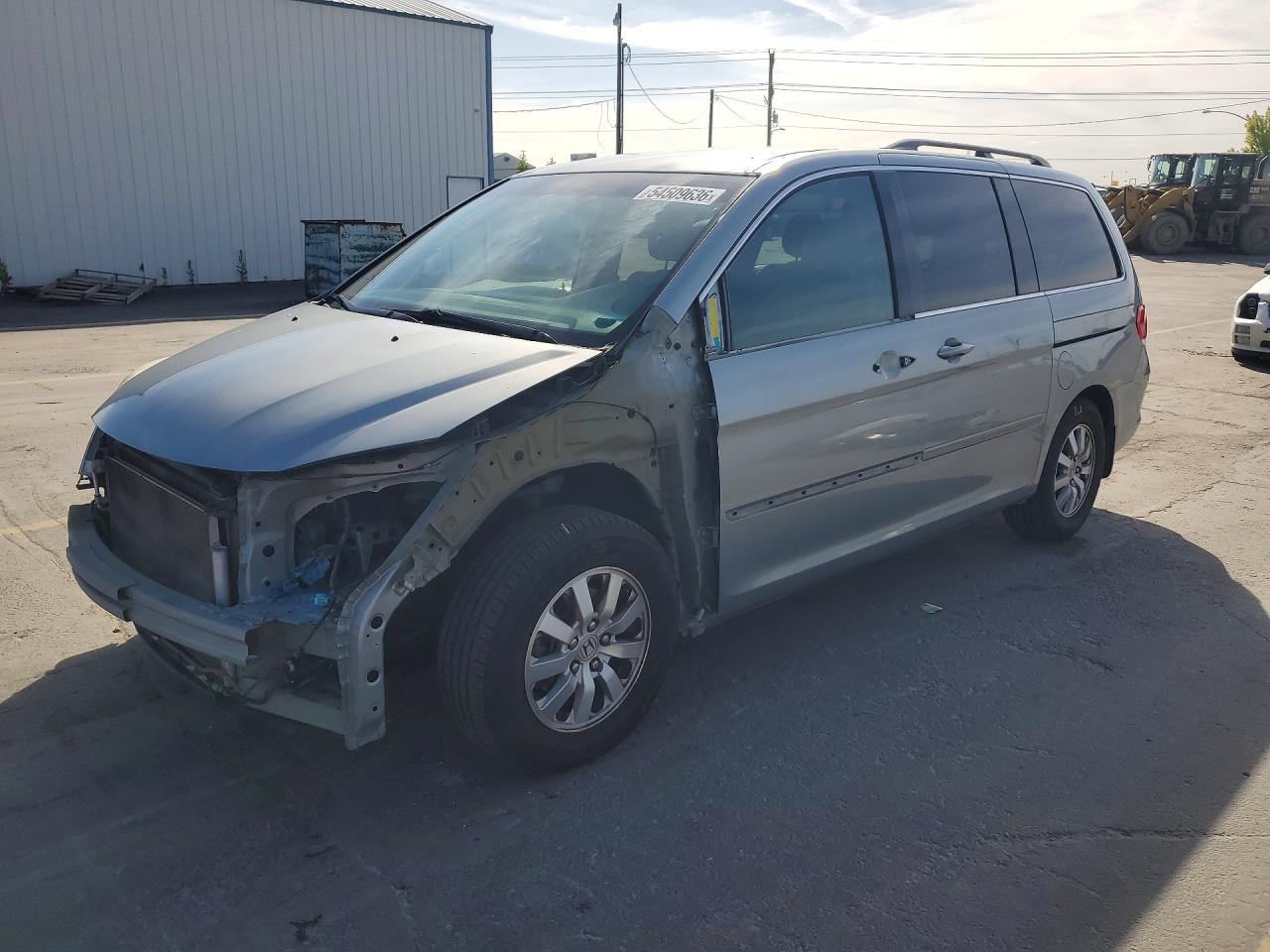 Salvage Honda Odyssey Image