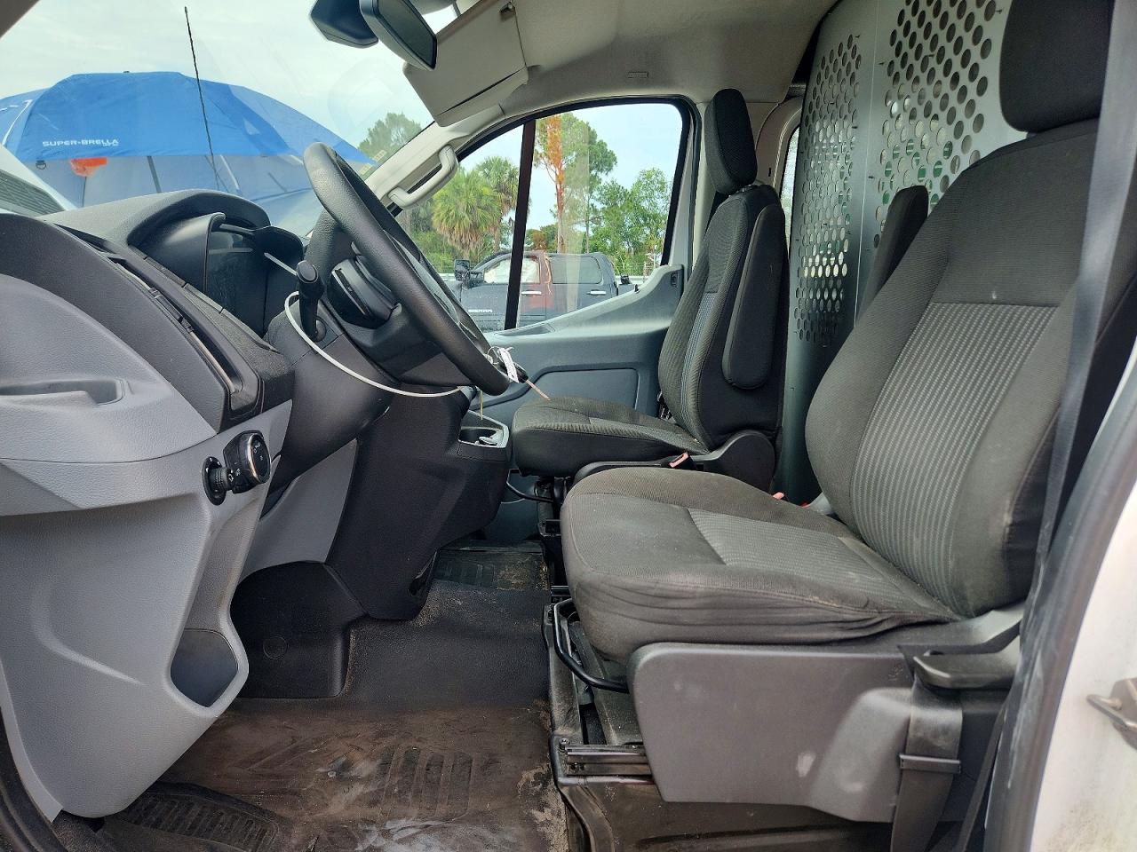 Ford Transit T-250