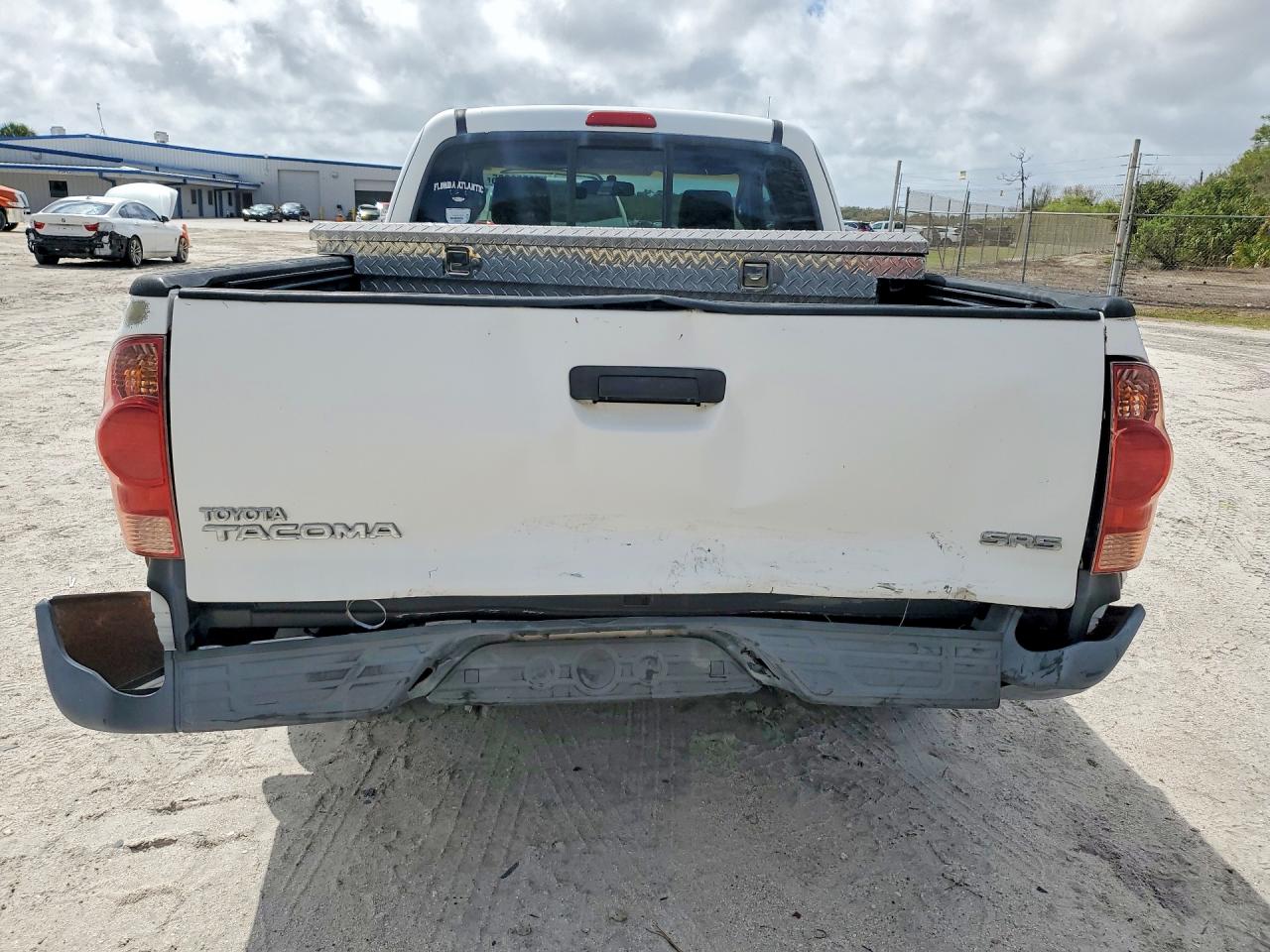 Toyota Tacoma Base